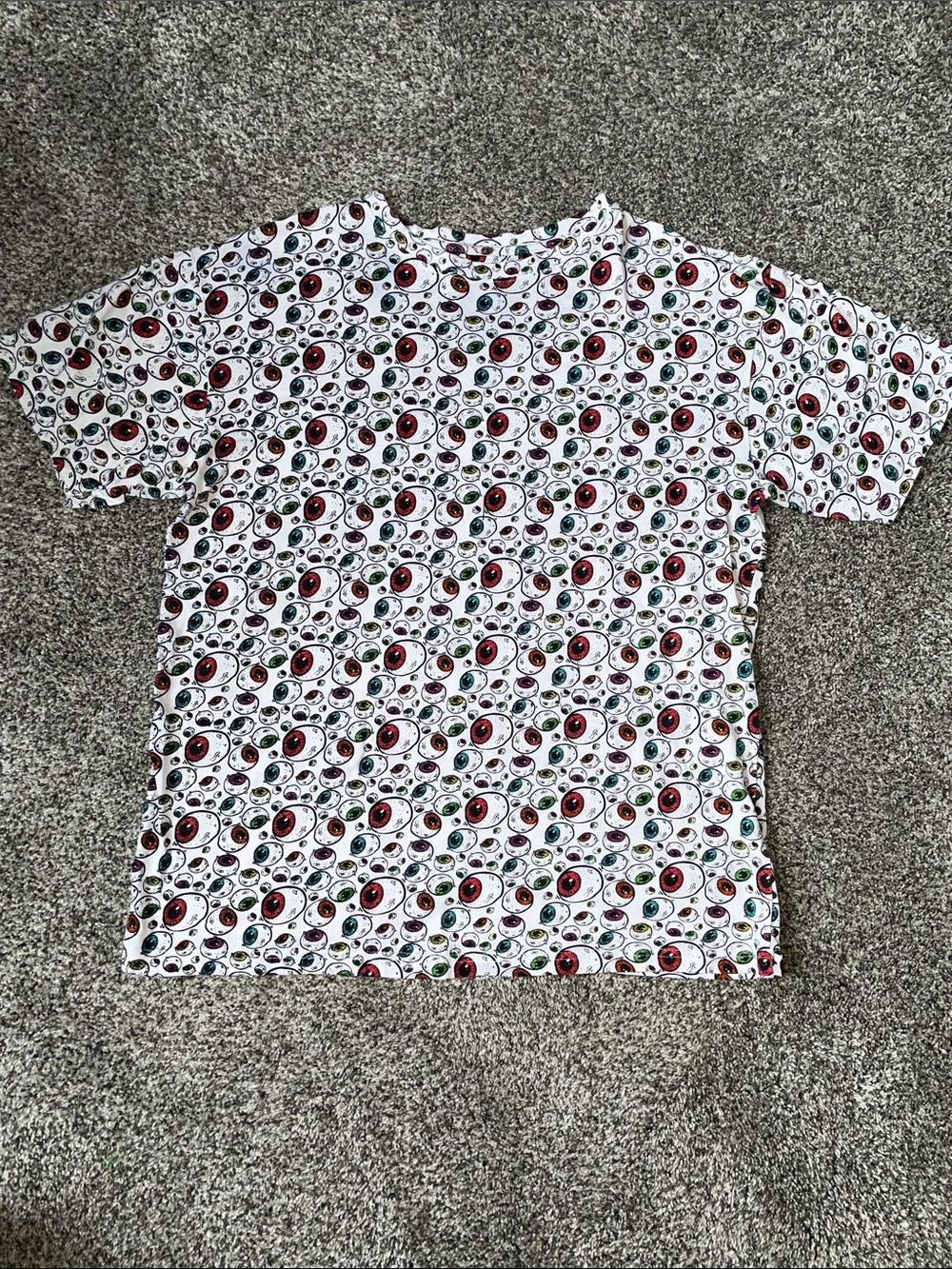 NWOT Super Massive White Graphic Eye-Print Short Sleeve Tee.  Size Medium.